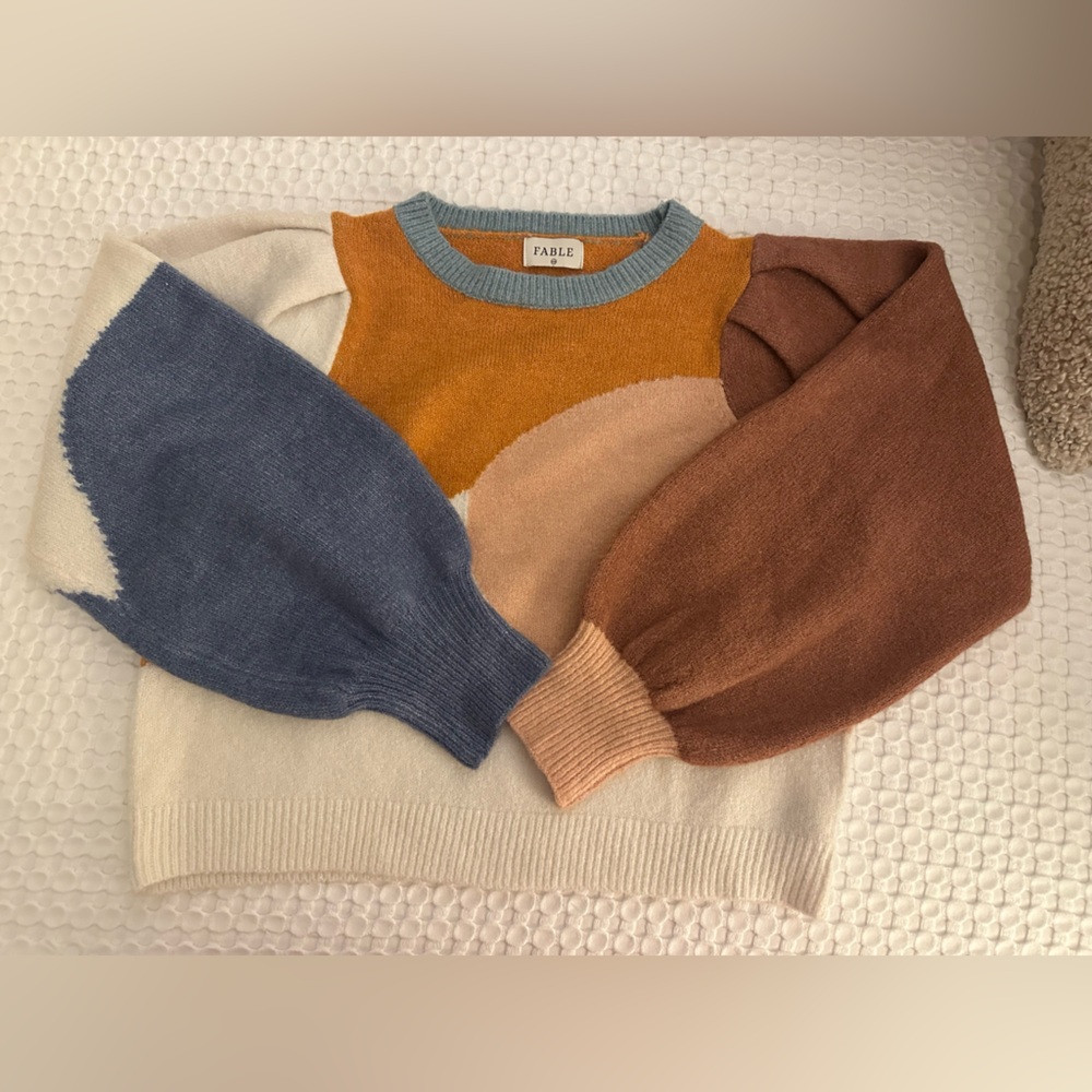 Boutique Puff sleeve sweater Small